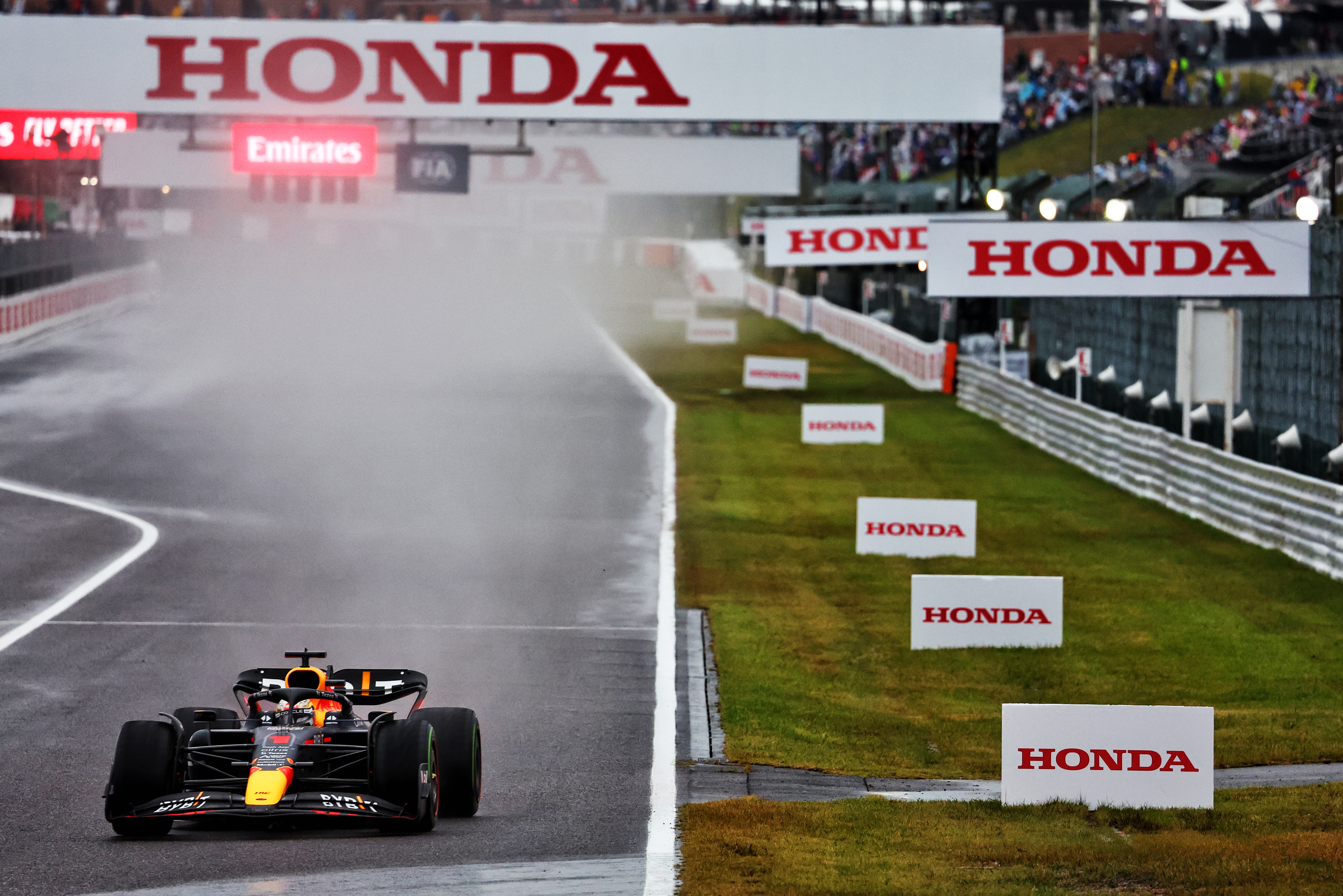 Motor Racing Formula One World Championship Japanese Grand Prix Race Day Suzuka, Japan