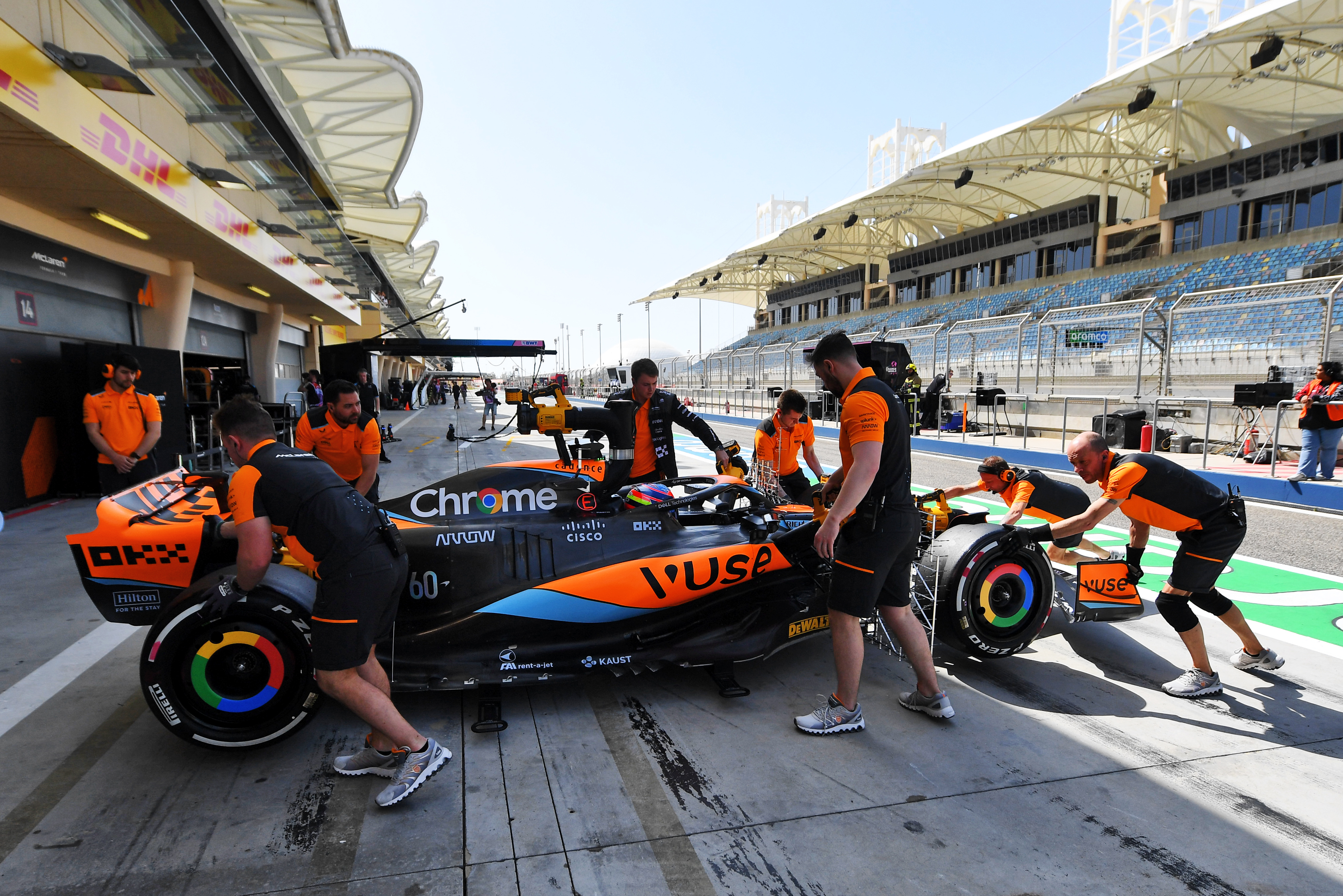 Oscar Piastri McLaren F1 Bahrain testing