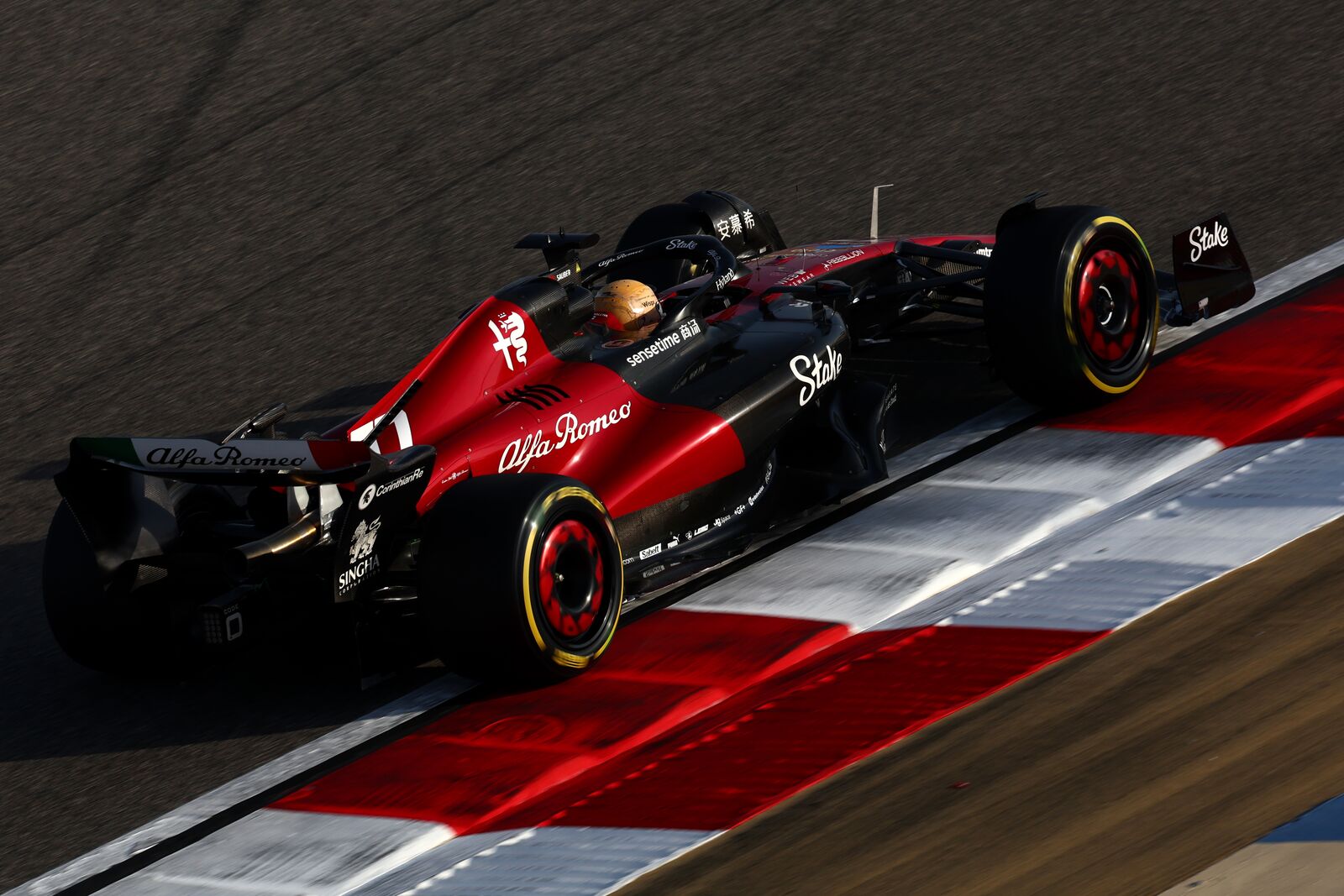 Valtteri Bottas F1 testing Bahrain Alfa Romeo