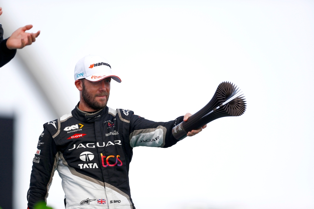 10 Bird Sam (gbr), Jaguar TCS Racing, Jaguar I-Type 5, action during the  pre-season test of the 2021-22 FIA Formula E World Championship, on the  Circuit Ricardo Tormo from November 28 to