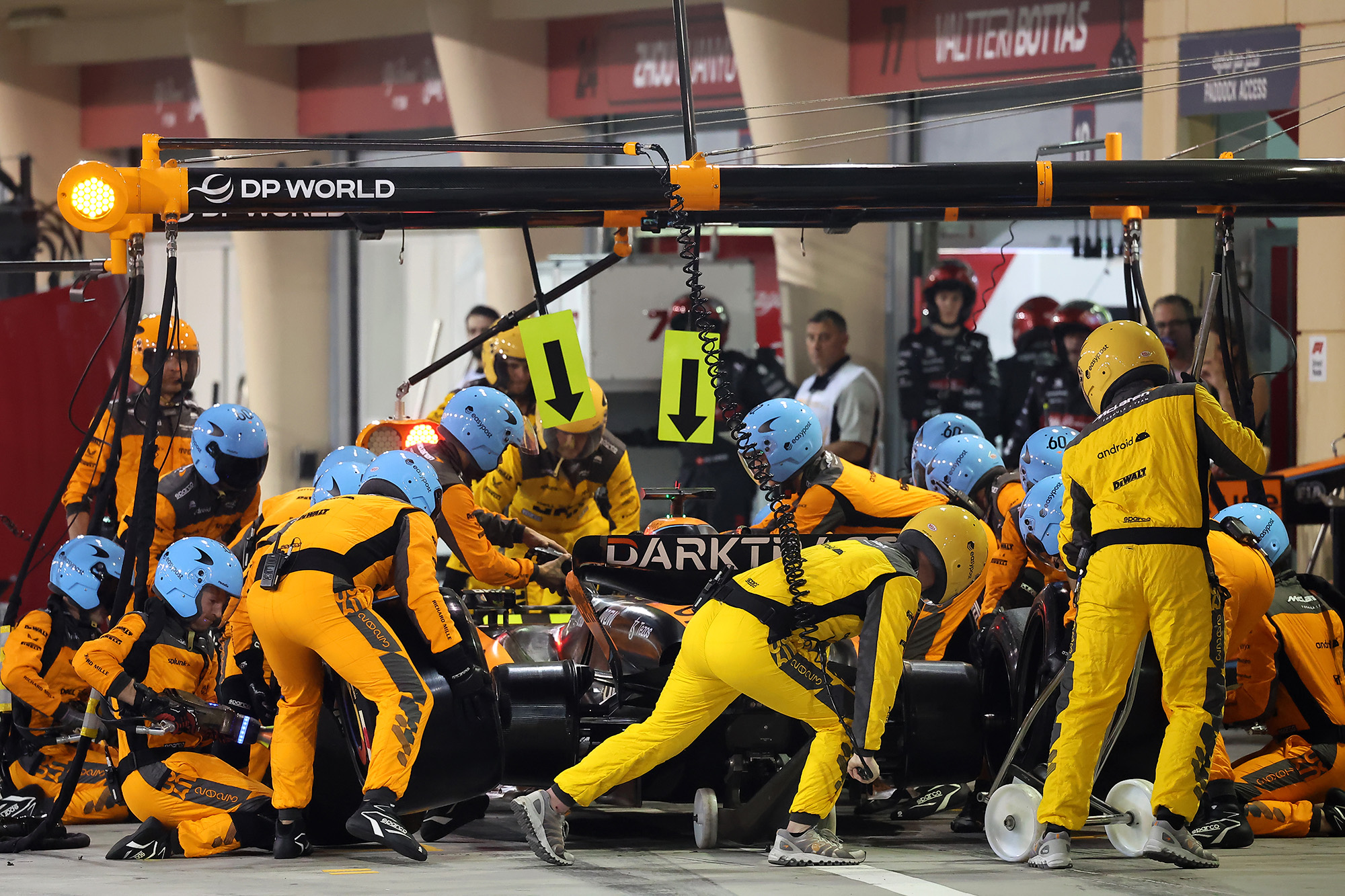 Motor Racing Formula One World Championship Bahrain Grand Prix Race Day Sakhir, Bahrain