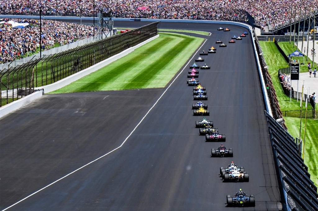 33entrantssnakedownthebackstraight 106thrunningoftheindianapolis500presentedbygainbridge By Karlzemlin Largeimagewithoutwatermark M60149 Copy