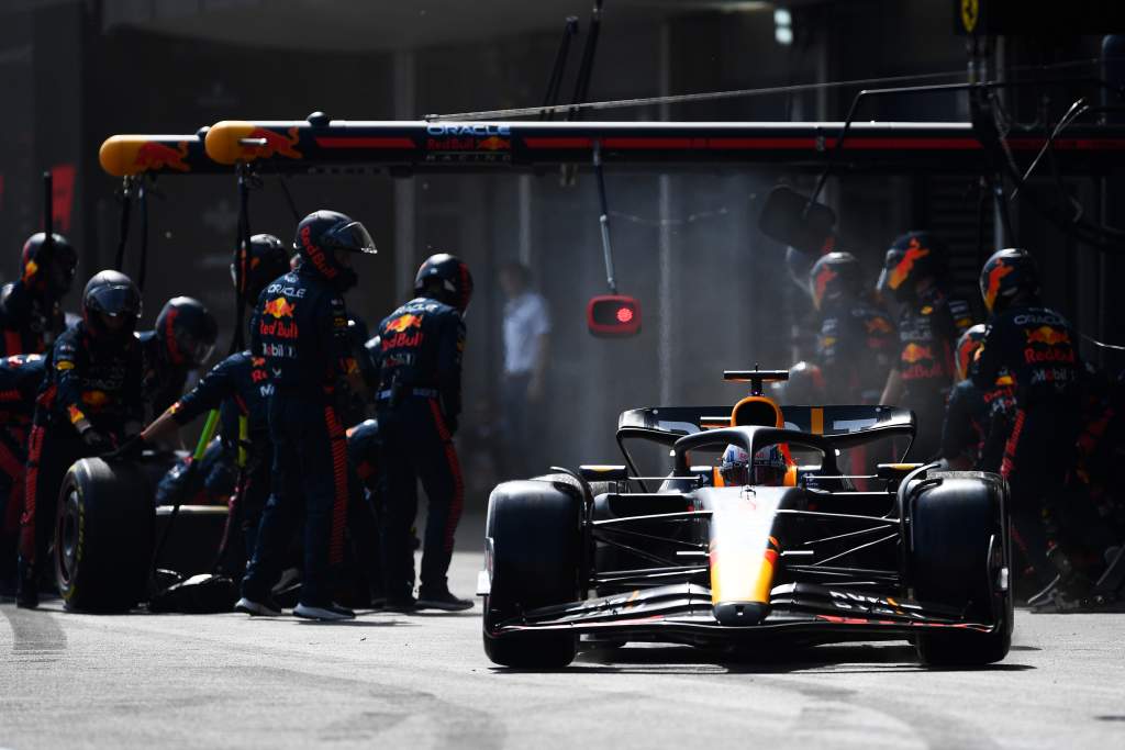 Red Bull explains Verstappen’s badly-timed pitstop