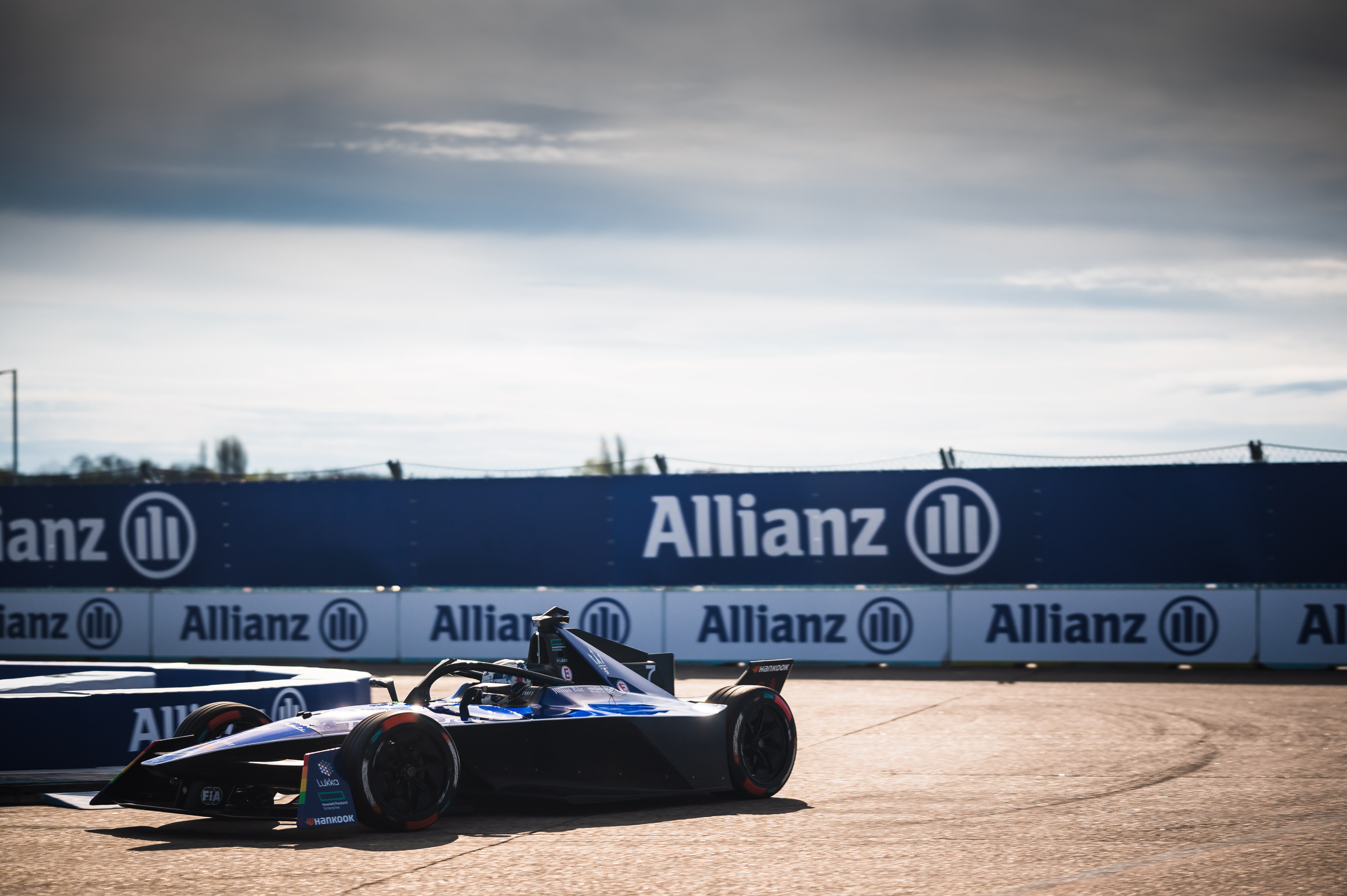 Frijns tops Formula E simulation race in Valencia test