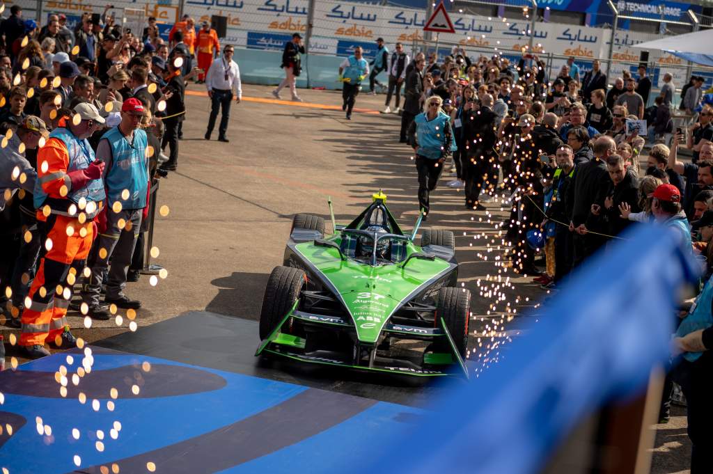 Cassidy slashes Wehrlein’s Formula E points lead with Berlin win