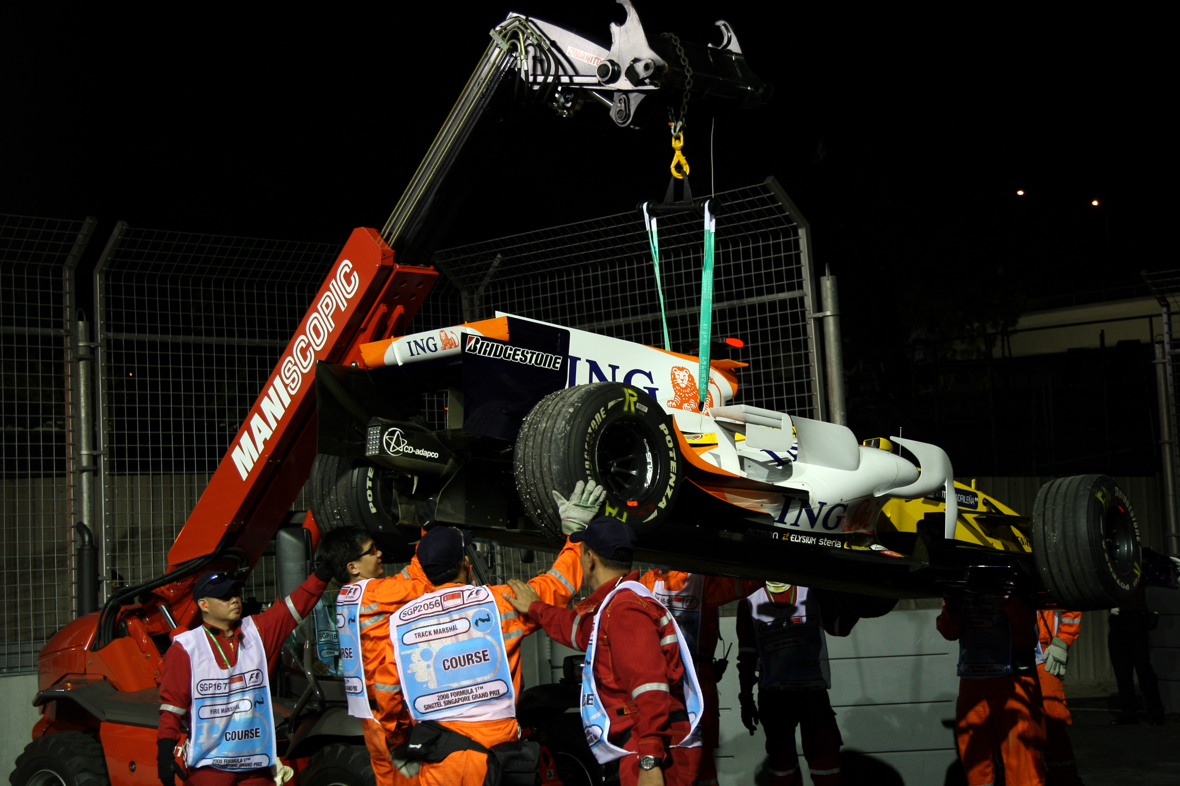 Fernando Alonso F1 Renault Singapore GP