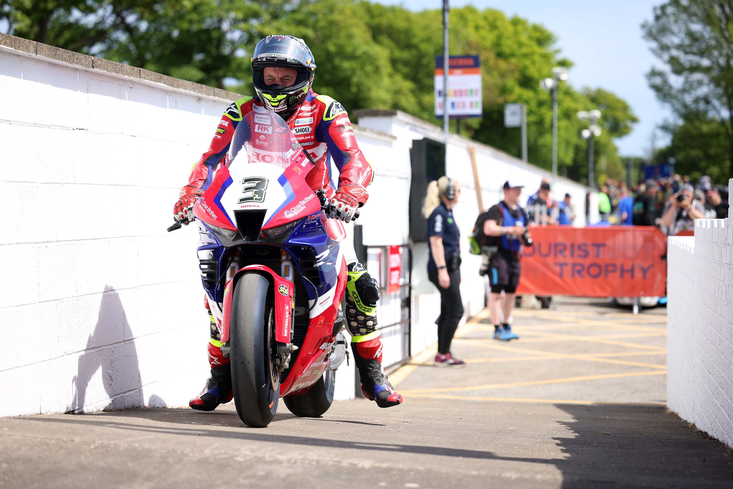 How to master the Isle of Man TT’s 37 miles as a rookie The Race