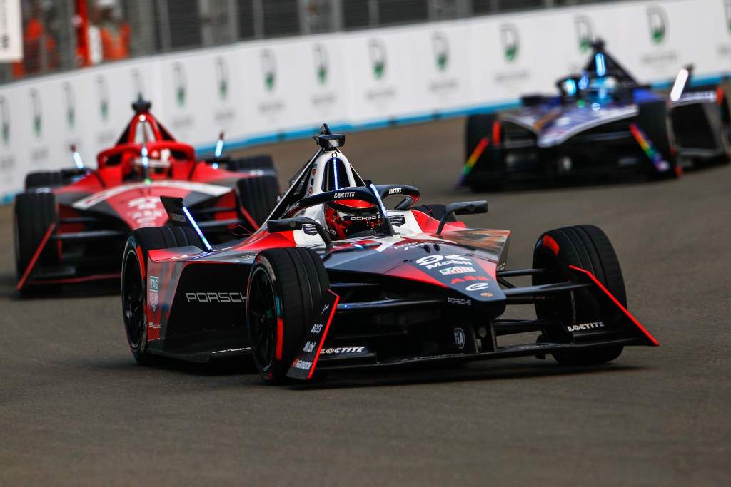 ‘Not the right attitude’ – needle between Formula E title rivals