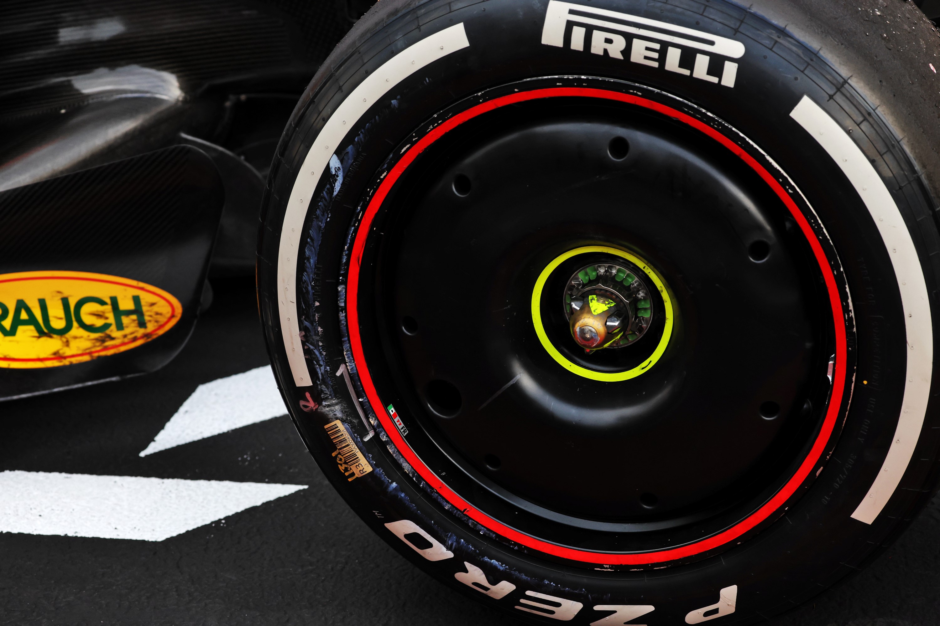 Pirelli F1 tyre