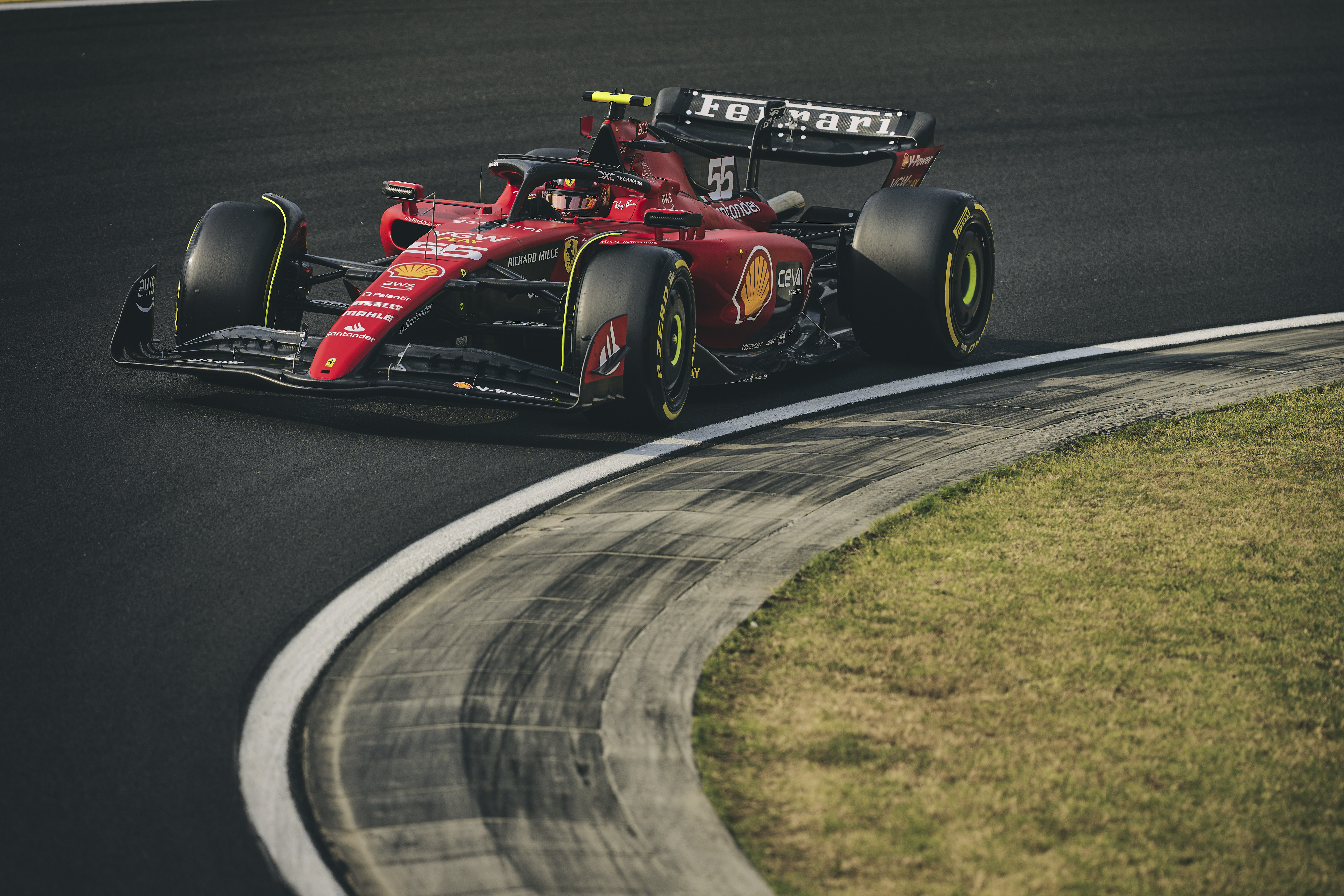 230118 Scuderia Ferrari Hungarian Gp Friday 8c240334 F329 48b3 Abf0 4e3e18489ad1