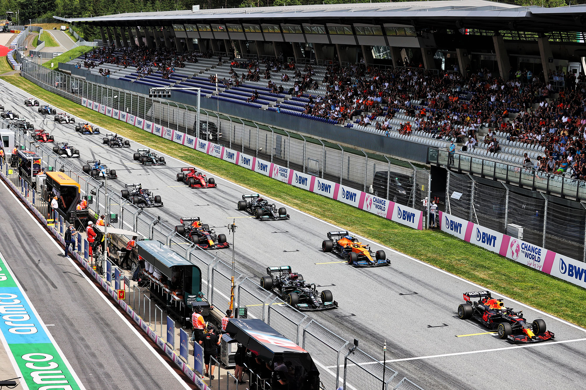 Motor Racing Formula One World Championship Steiermark Grand Prix Race Day Spielberg, Austria