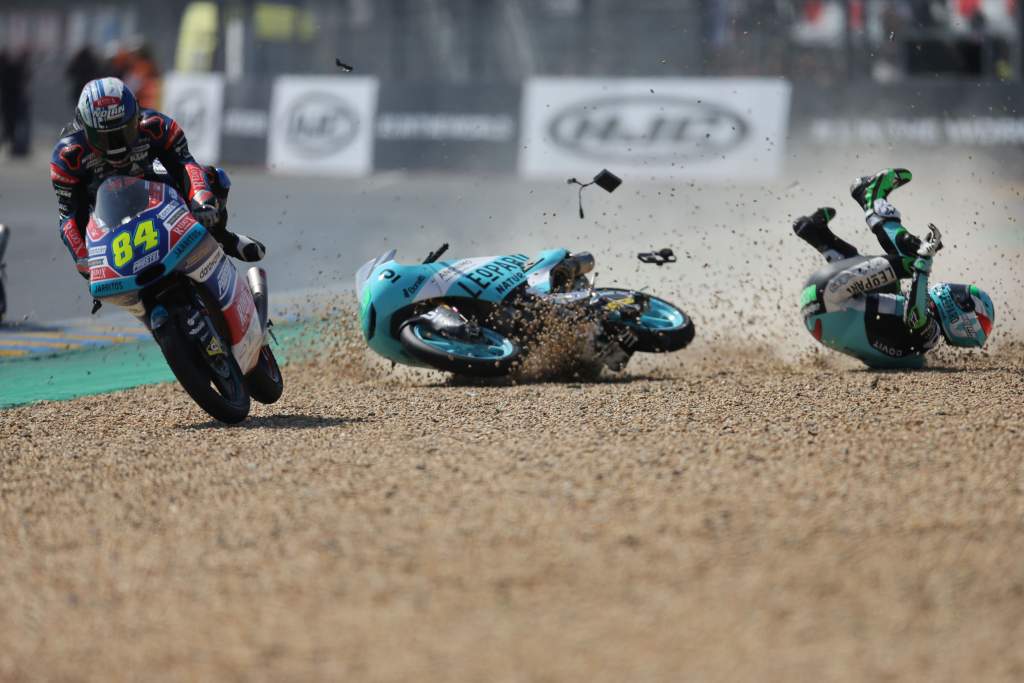 Enea Bastianini Moto3 crash