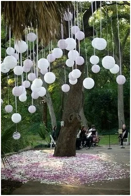 Budget Wedding Decor Hanging Balloons