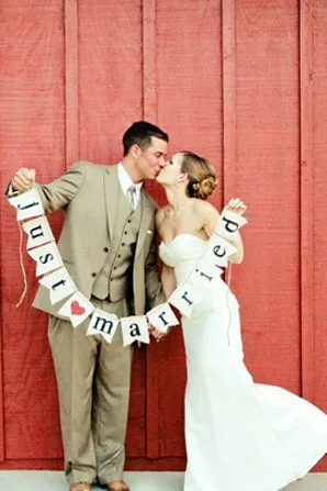 photo props bunting
