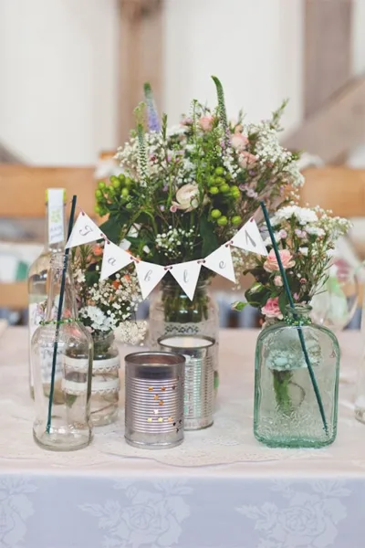 table centre peice bunting