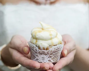 laced cupcake liners