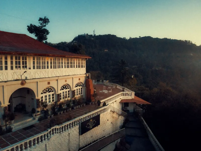 Arvelia Colonial Manor - Luxe
