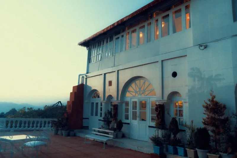 Arvelia Colonial Manor - Luxe