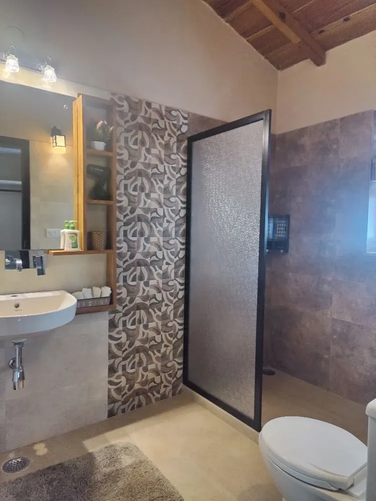 Luxe 4BHK Himalayan Range View - Madalsa Home