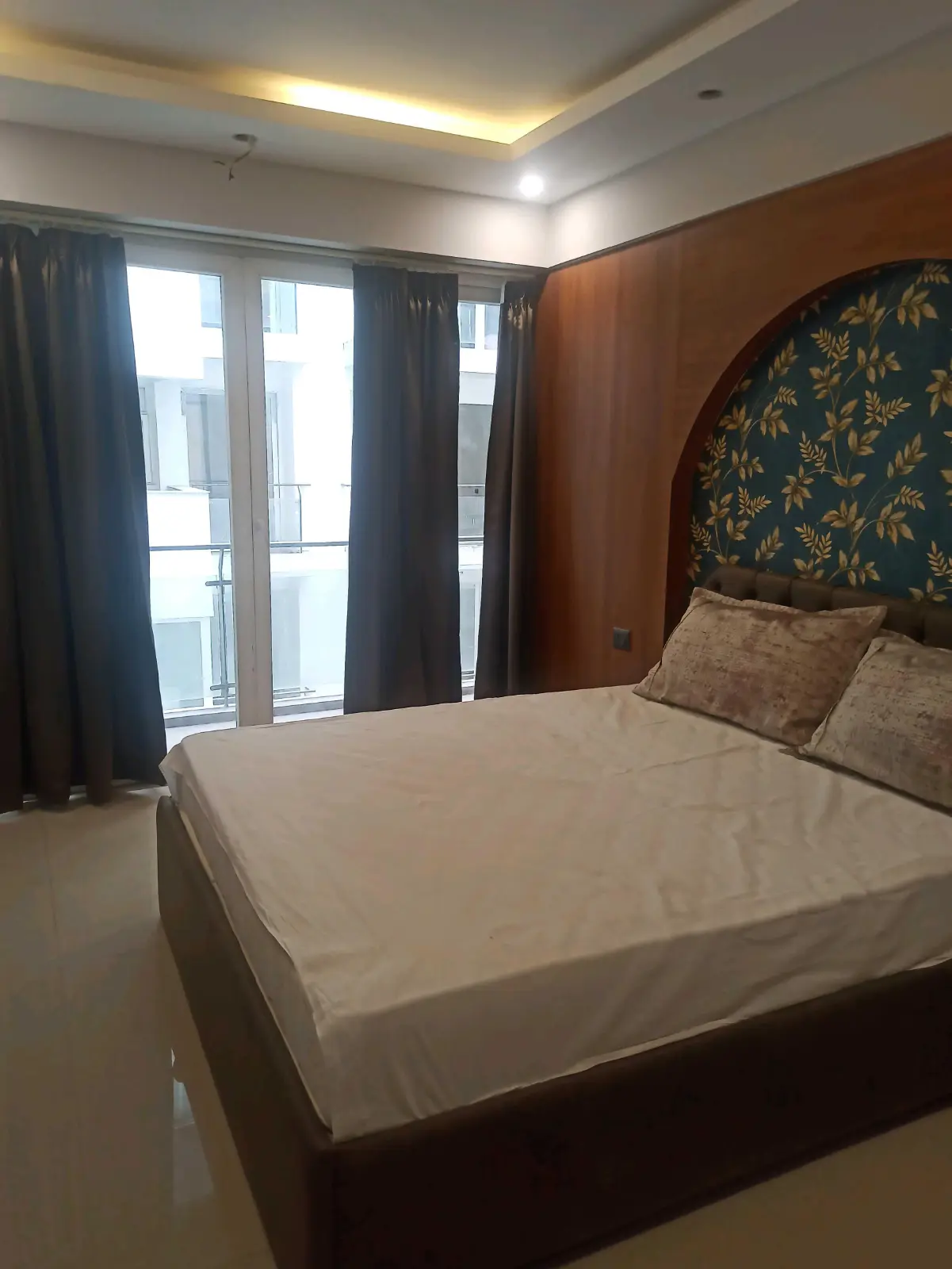 4BHK Apartment with Balcony