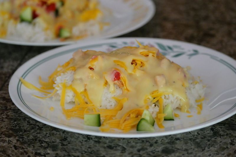 Pictue of a rice sundae on a plate