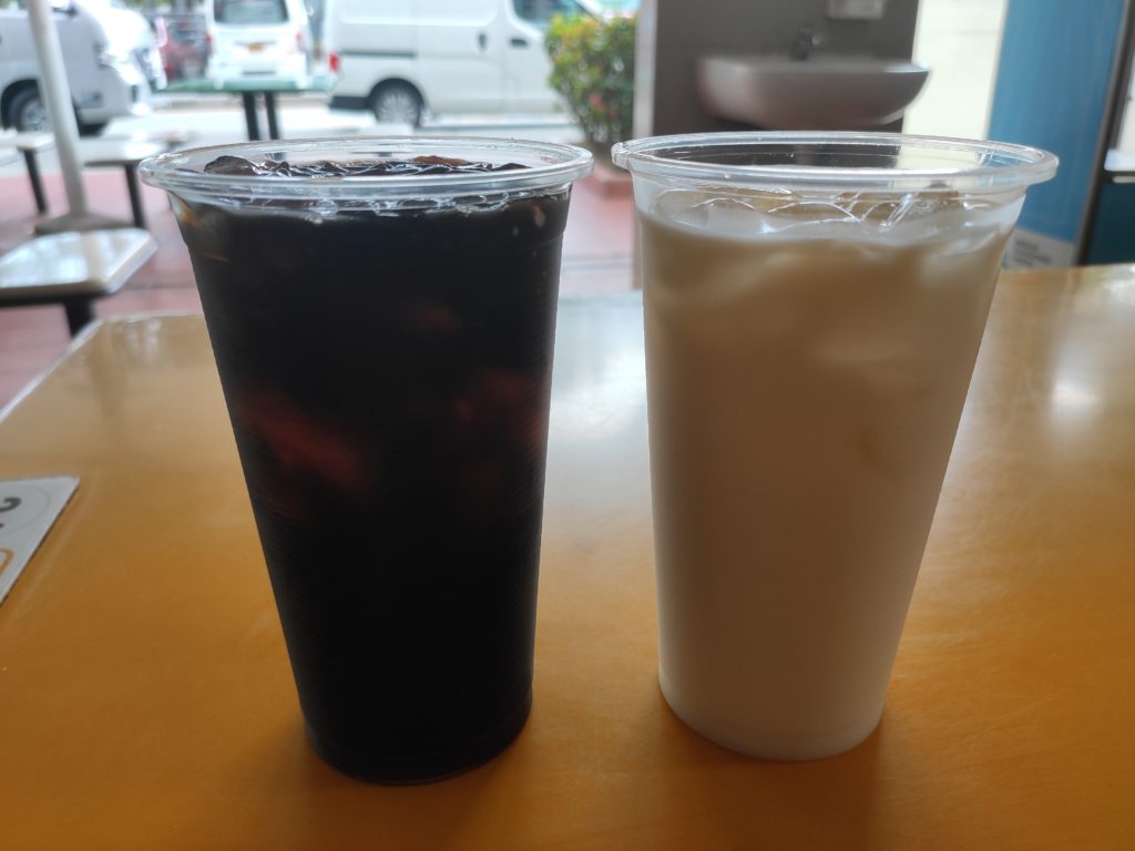 Ah Luck Soya Beancurd Drinks: Grass Jelly Drink & Soya Milk