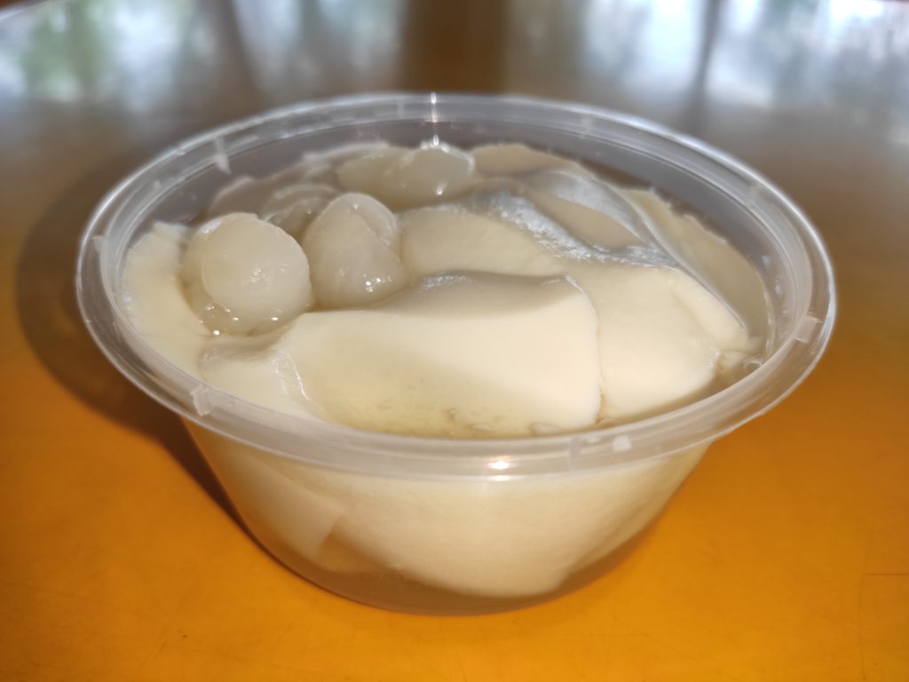 Ah Luck Soya Beancurd Drinks: Soya Beancurd with Longan