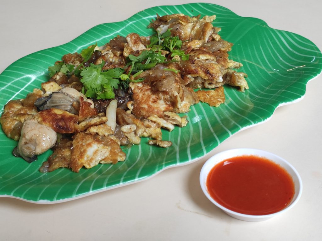 Dong Ling Fu Tanglin Halt Traditional Snacks: Fried Oyster Omelette with Chilli