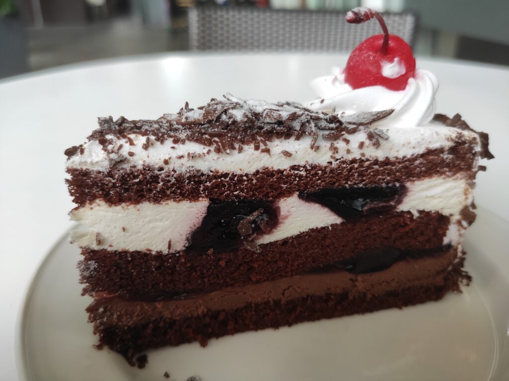 Han's: Black Forest Cake