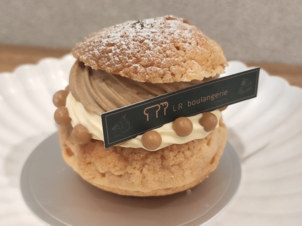 LR Boulangerie: Earl Grey Cream Puff