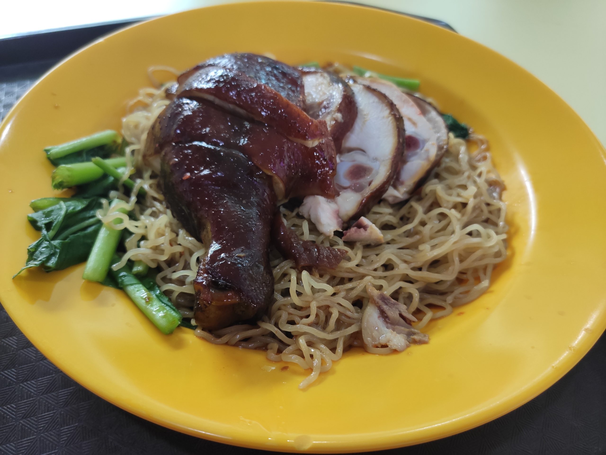 Tian Le Hong Kong Soy Sauce Chicken Rice & Noodle: Soy Sauce Chicken Noodles