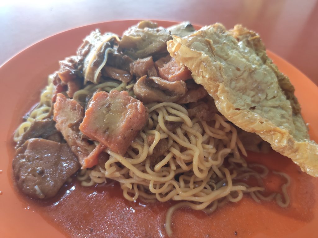 Vegetarian Delight: Fried Noodles