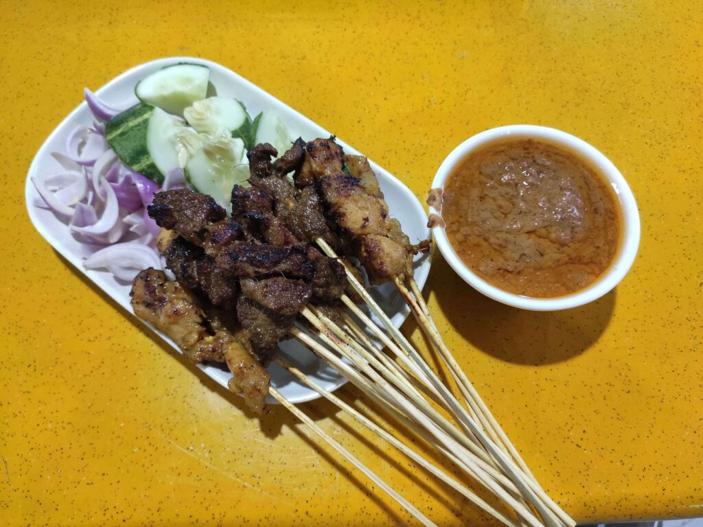 Chong Pang Huat: Assorted Satay with Sauce
