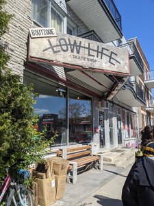 Low Life Roller Skate Shop & Cafe