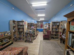 Cross & Crows Books