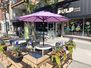 Librairie Pulp Books & Cafe