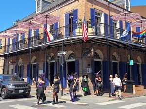 Bourbon Pub & Parade