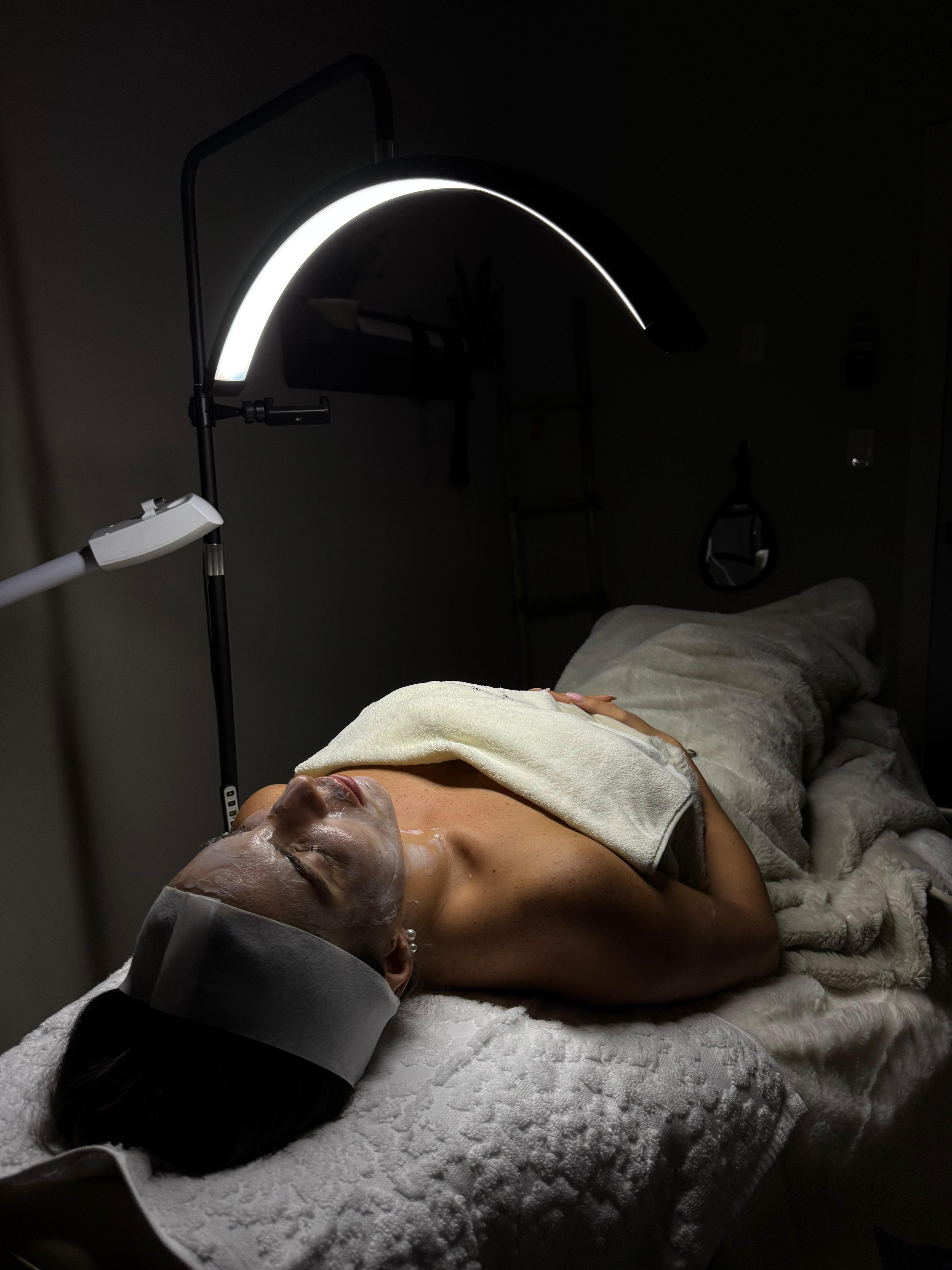 247 Signature Facial | Fort Lauderdale
