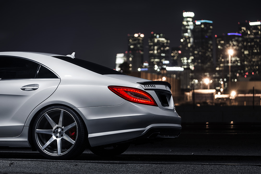 Mercedes CLS 1600x900