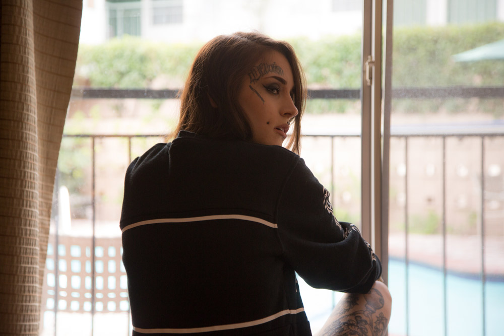 Monami Frost, Meeting Monami Frost, 