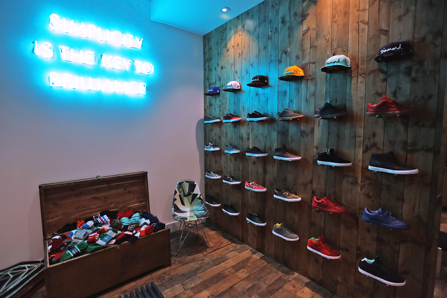 diamond supply co retailers