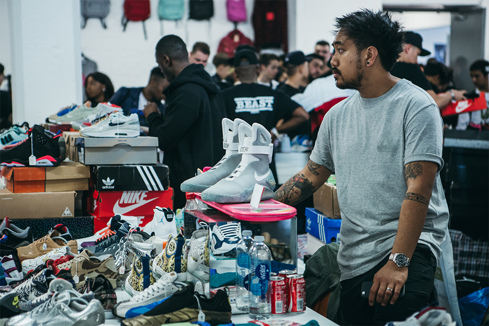 sneaker con england