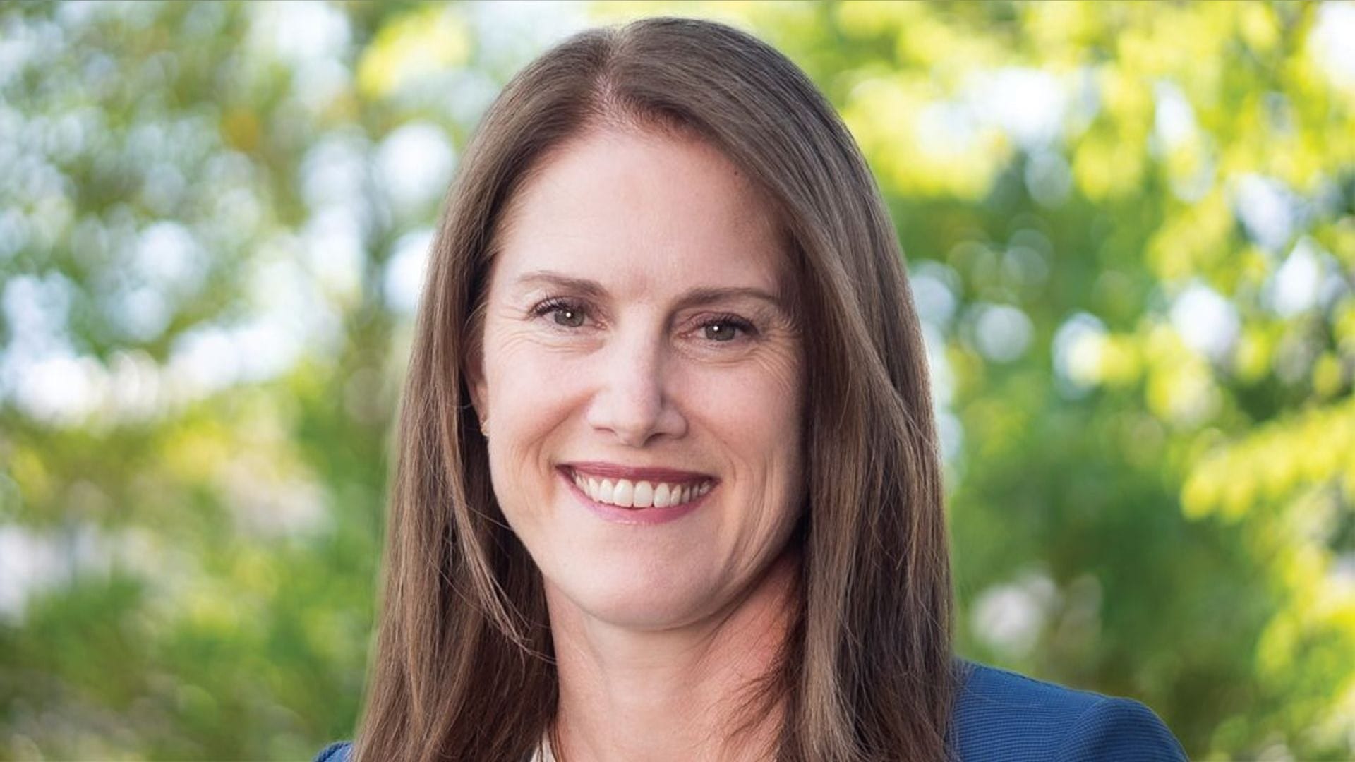 Zoë Yujnovich, chief executive of National Grid, in a corporate portrait outdoors