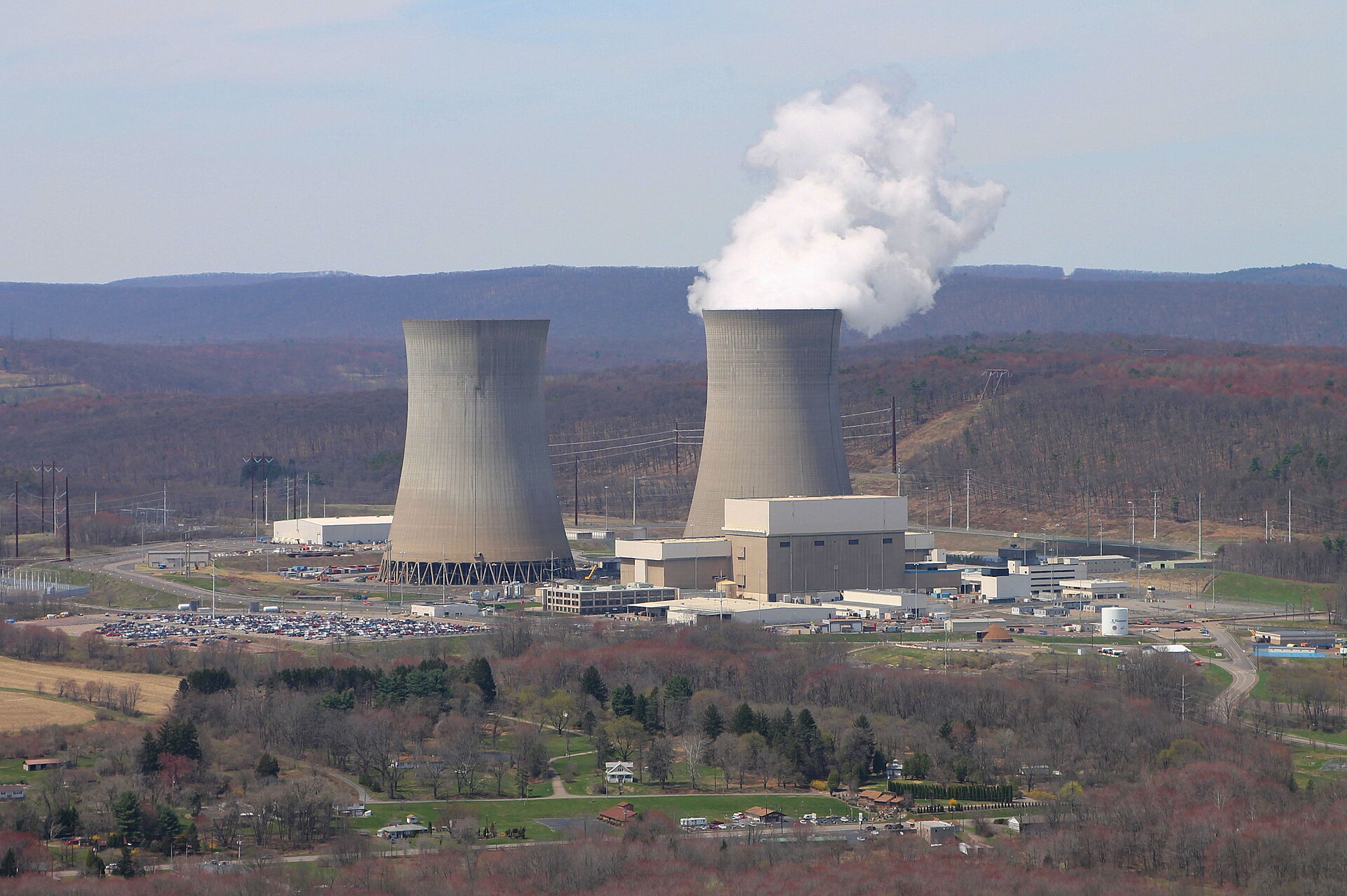 Susquehanna Steam Electric Station nuclear plant near Berwick, Pennsylvania, seen from Council Cup, with its two cooling towers.