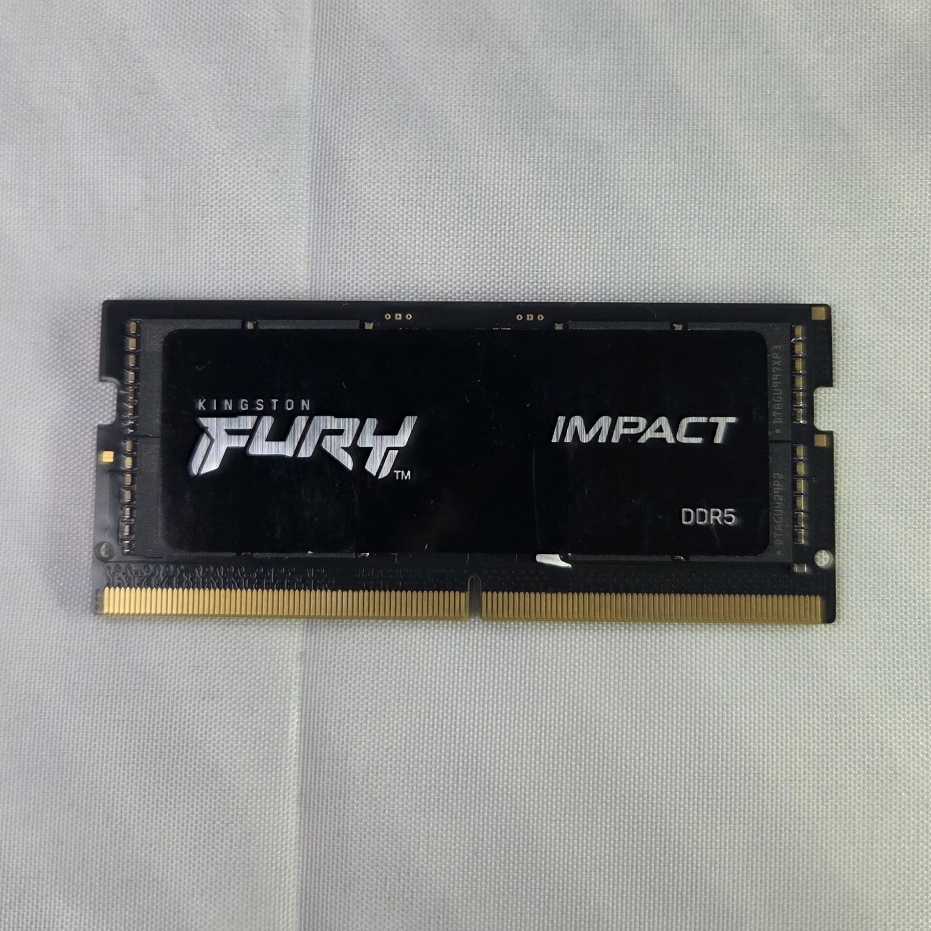 A DDR5 SO-DIMM laptop memory module