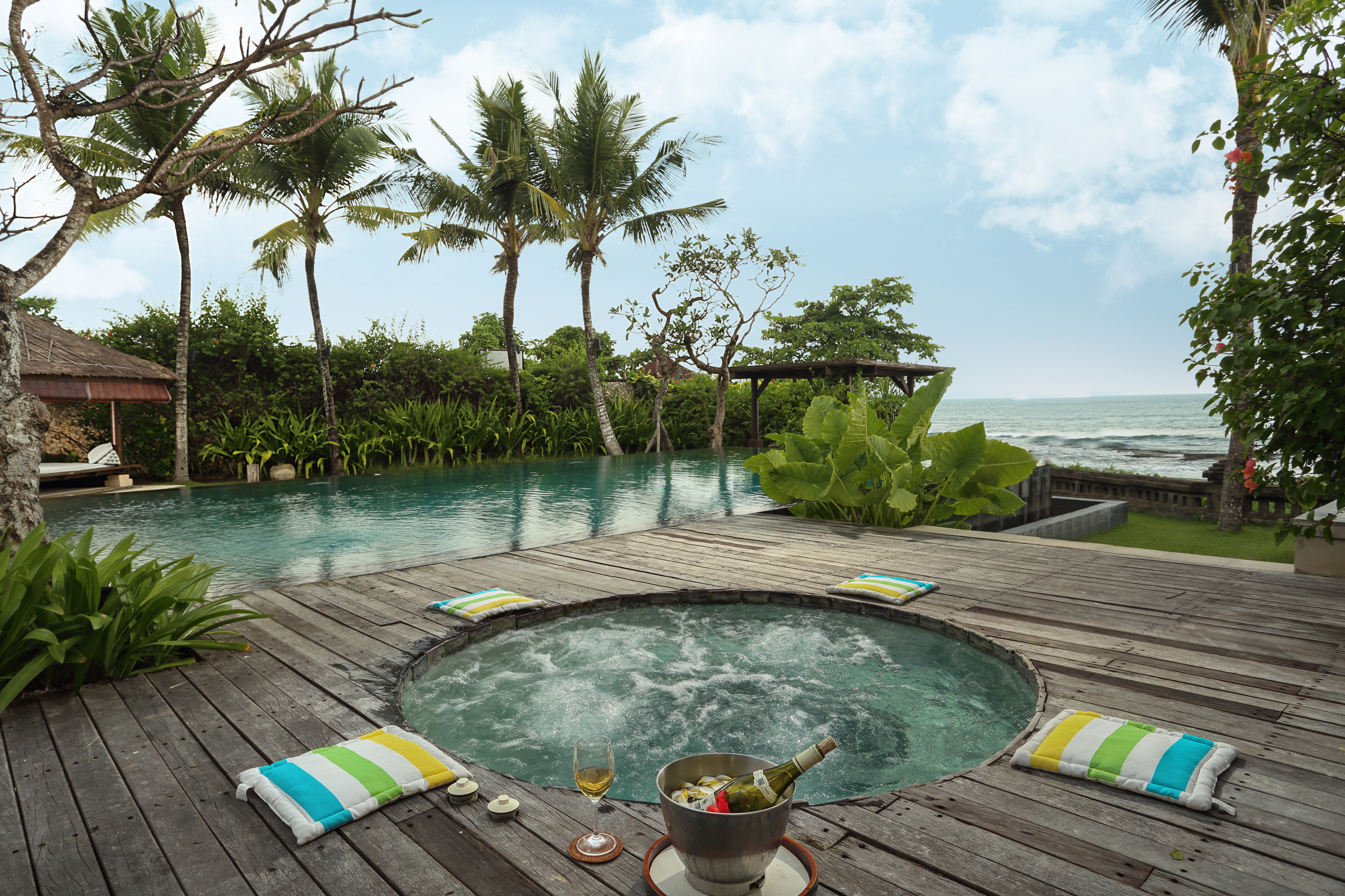 Jacuzzi of Villa Waringin - Pantai Lima Estate - Bali - Indonesia