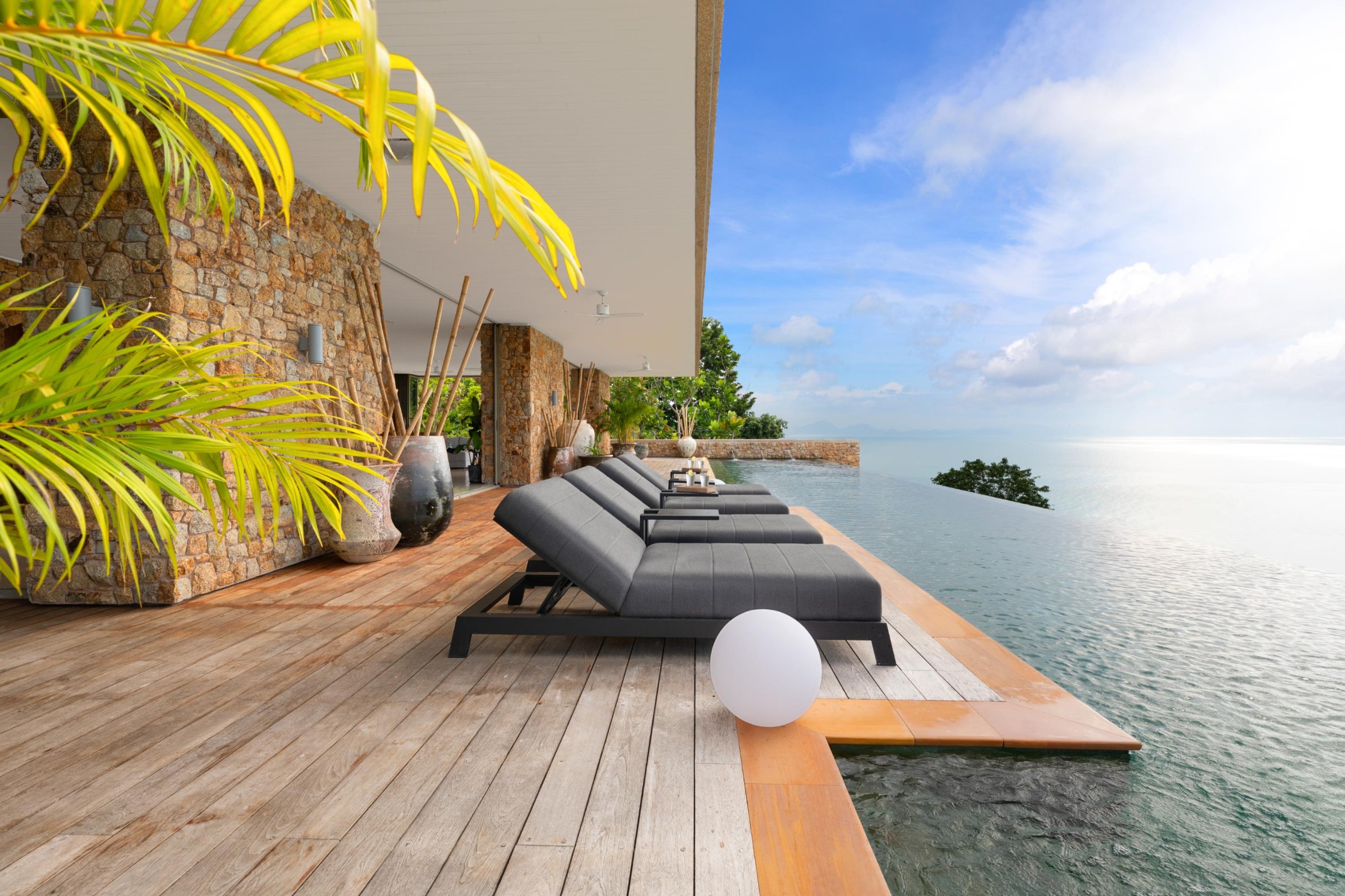 BaanSang_TalingNgam_Samui_02_PoolView