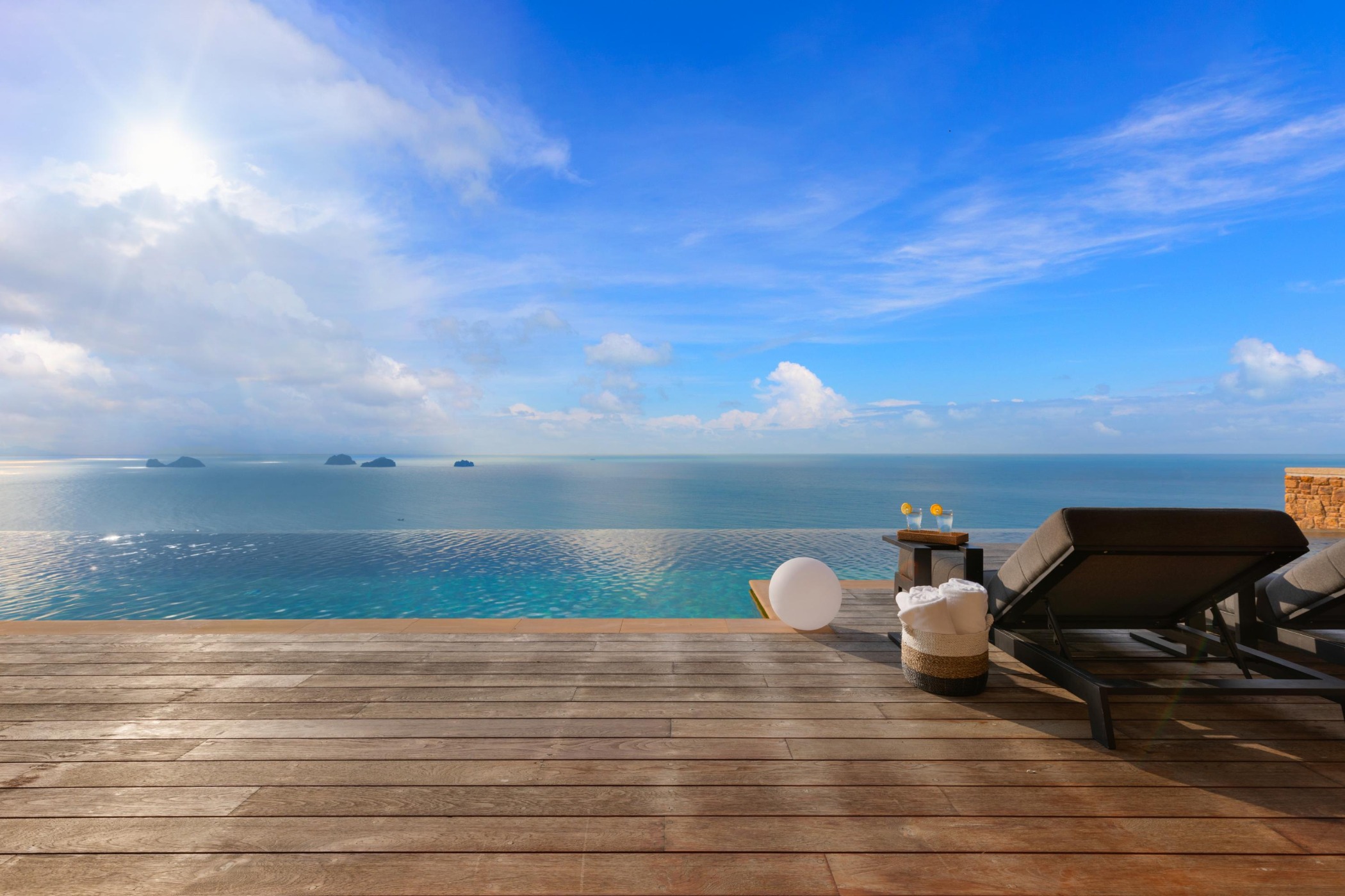 BaanSang_TalingNgam_Samui_03_InfinityPool