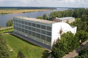 Бассейн Архимед