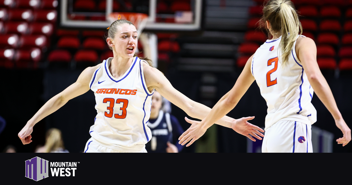 Boise State tops Utah State in MW First Round